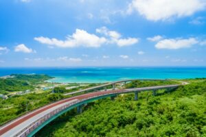 南城市内の風景（ニライカナイ橋）