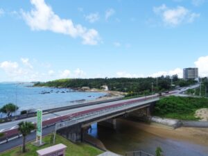 宜野座村漢那の町並み